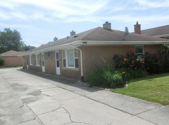 Primary Photo - Updated 1-Bedroom Apartment – Available No...