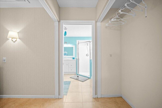 Building Photo - 7534 Ironbridge Cir