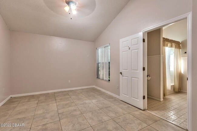 Building Photo - 906 Smokerise Blvd