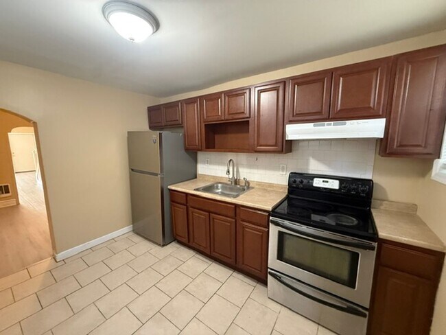 Building Photo - 3-Bedroom Home in Franklinville