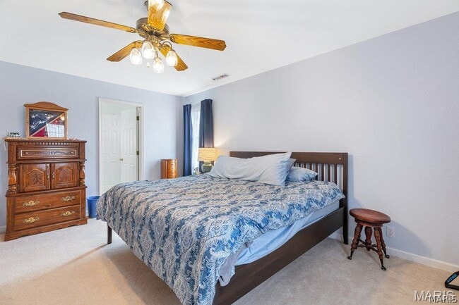 Building Photo - 2725 Timberline Dr