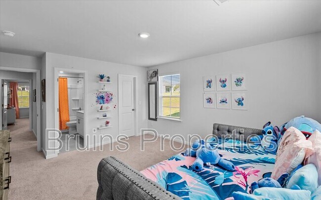 Building Photo - 349 Willowbrooke Way
