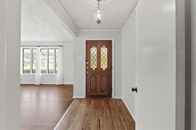 Building Photo - 2359 St Francis Ave