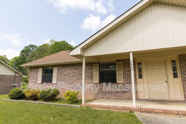 Primary Photo - 1418 Baggett Rd