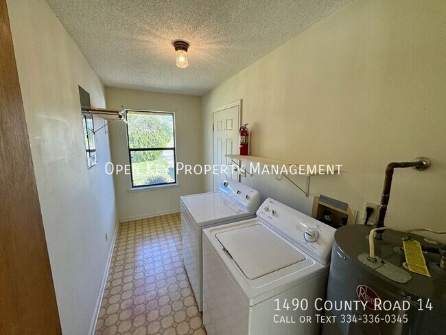 Building Photo - 1490 Co Rd 14