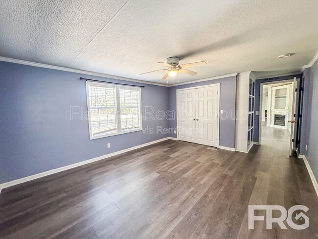 Building Photo - 2057 Oakley Rd