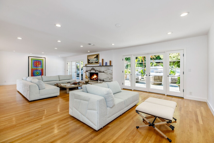 Building Photo - 341 Surfview Dr