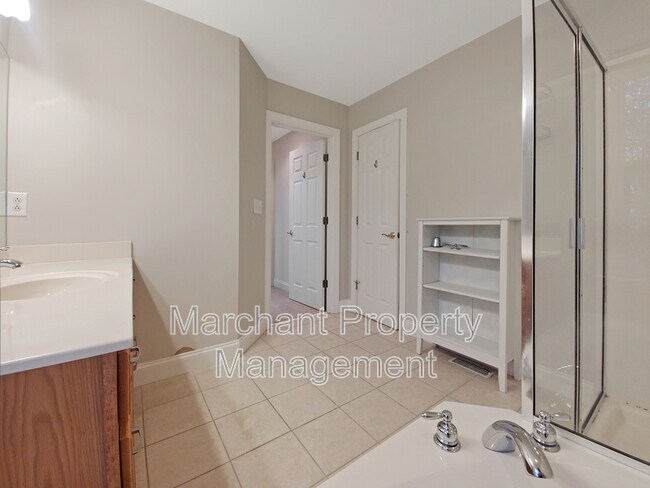 Building Photo - 11 Tupelo Ct