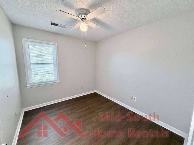 Building Photo - 7328 Hillshire Dr