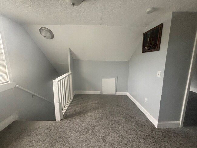Building Photo - 2069 W 98th St