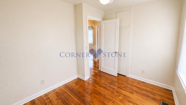 Building Photo - MOVE IN TODAY FOR MAY RENT FREE!