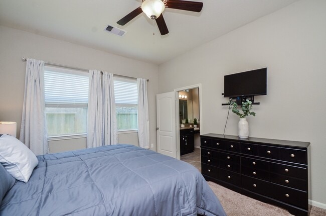 Building Photo - 1627 Summer City Dr