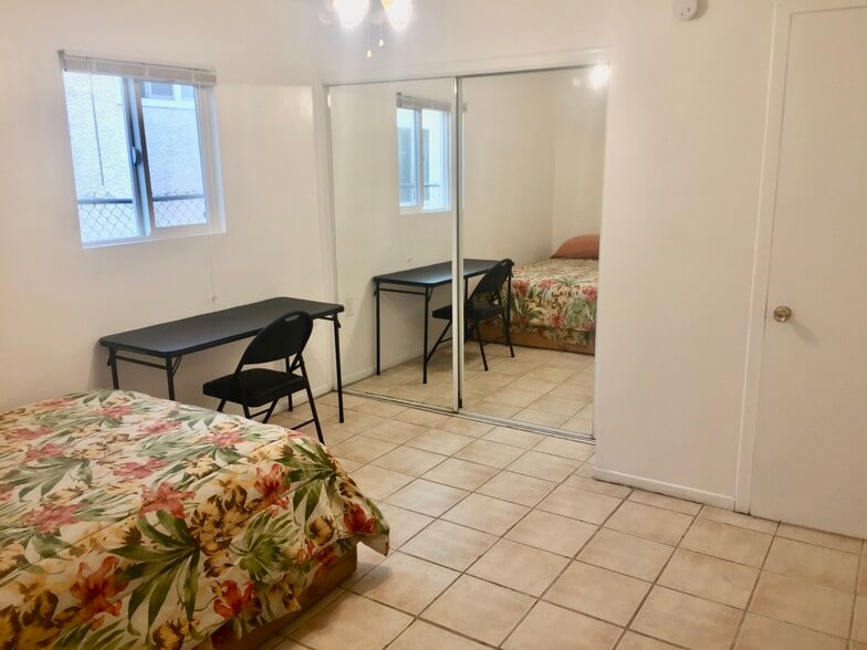 Building Photo - 10420 Buford Ave