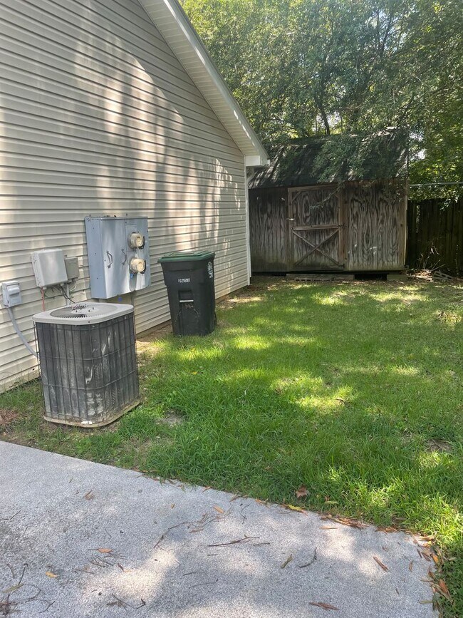 Building Photo - 150&amp;152 Rogers Drive, Rome, GA 30165
