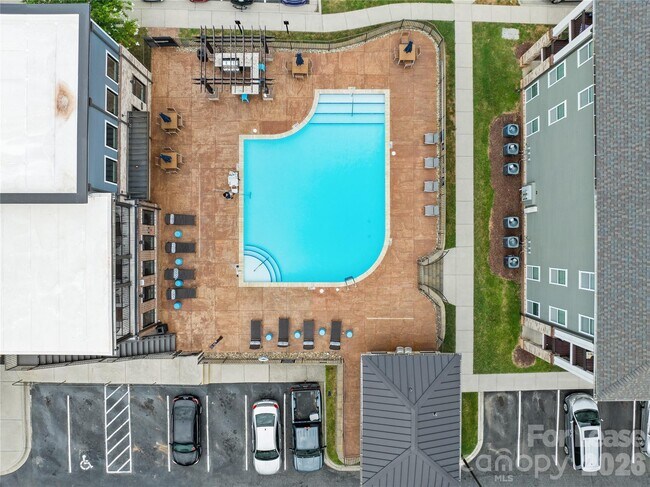 Building Photo - 113 Steam Engine Dr