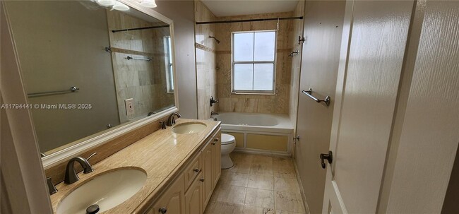 Building Photo - 3541 SW 170th Ave