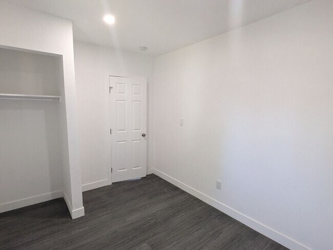 Building Photo - Wonderful 3-bedroom: