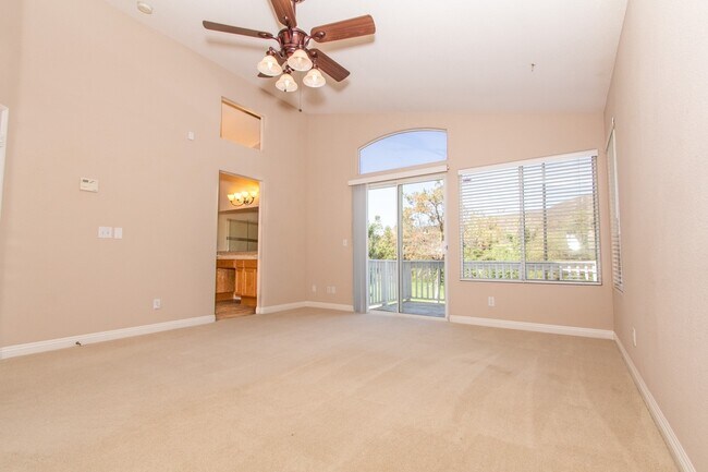 Building Photo - Elegant 4 Bed / 3 Bath House in Twin Oaks Valley Ranch/ San Marcos!