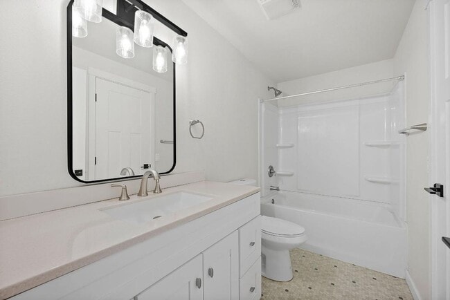 Building Photo - Light & Airy 2-Bedroom Olympia Home with Private Baths & Spacious Backyard!