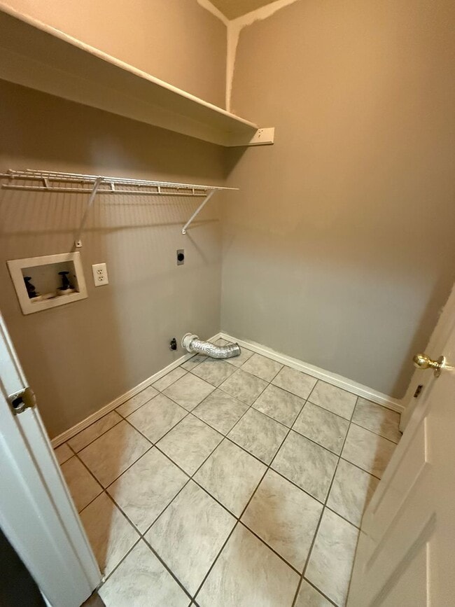 Building Photo - 141-145 Northridge Drive