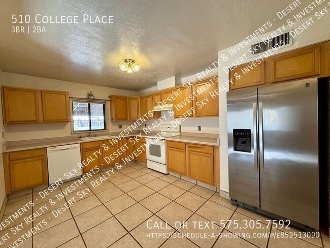 Building Photo - 510 College Pl
