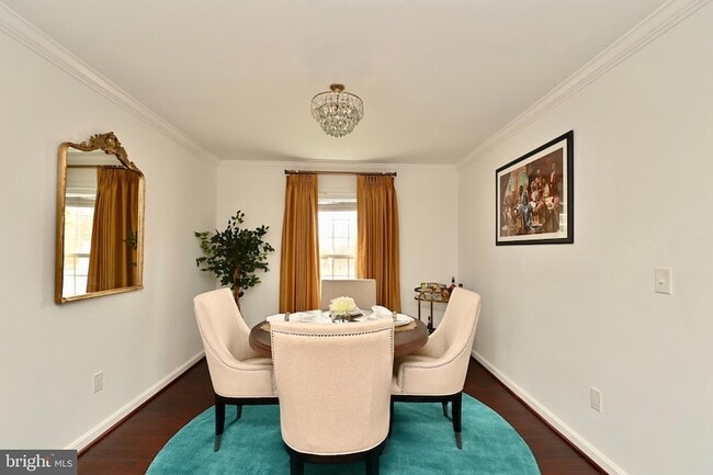 Building Photo - 6431 Forest Rd