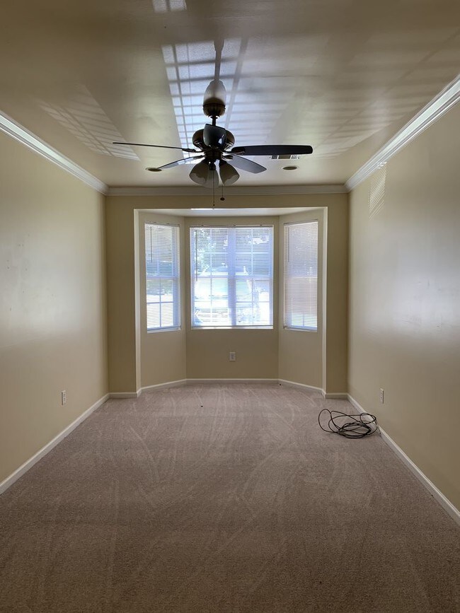 Building Photo - 9004 Longacre Newly Remodeled