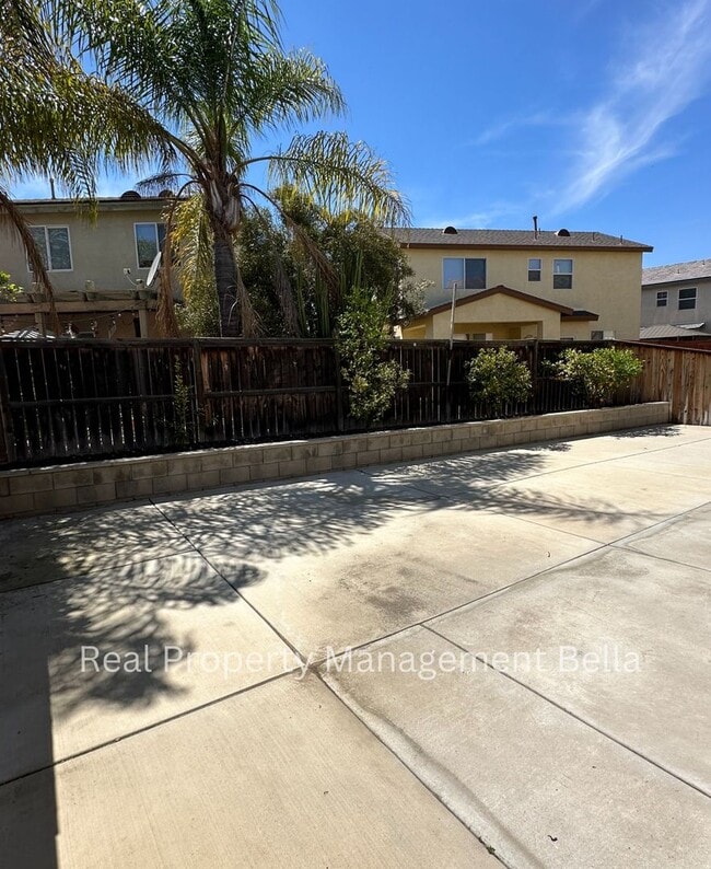 Building Photo - Charming Perris Hideaway: Spacious 3-Bedro...
