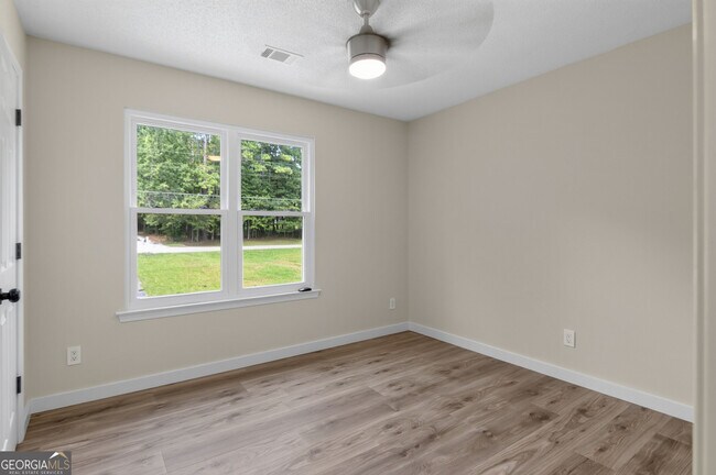 Building Photo - 164 Goodman Dr