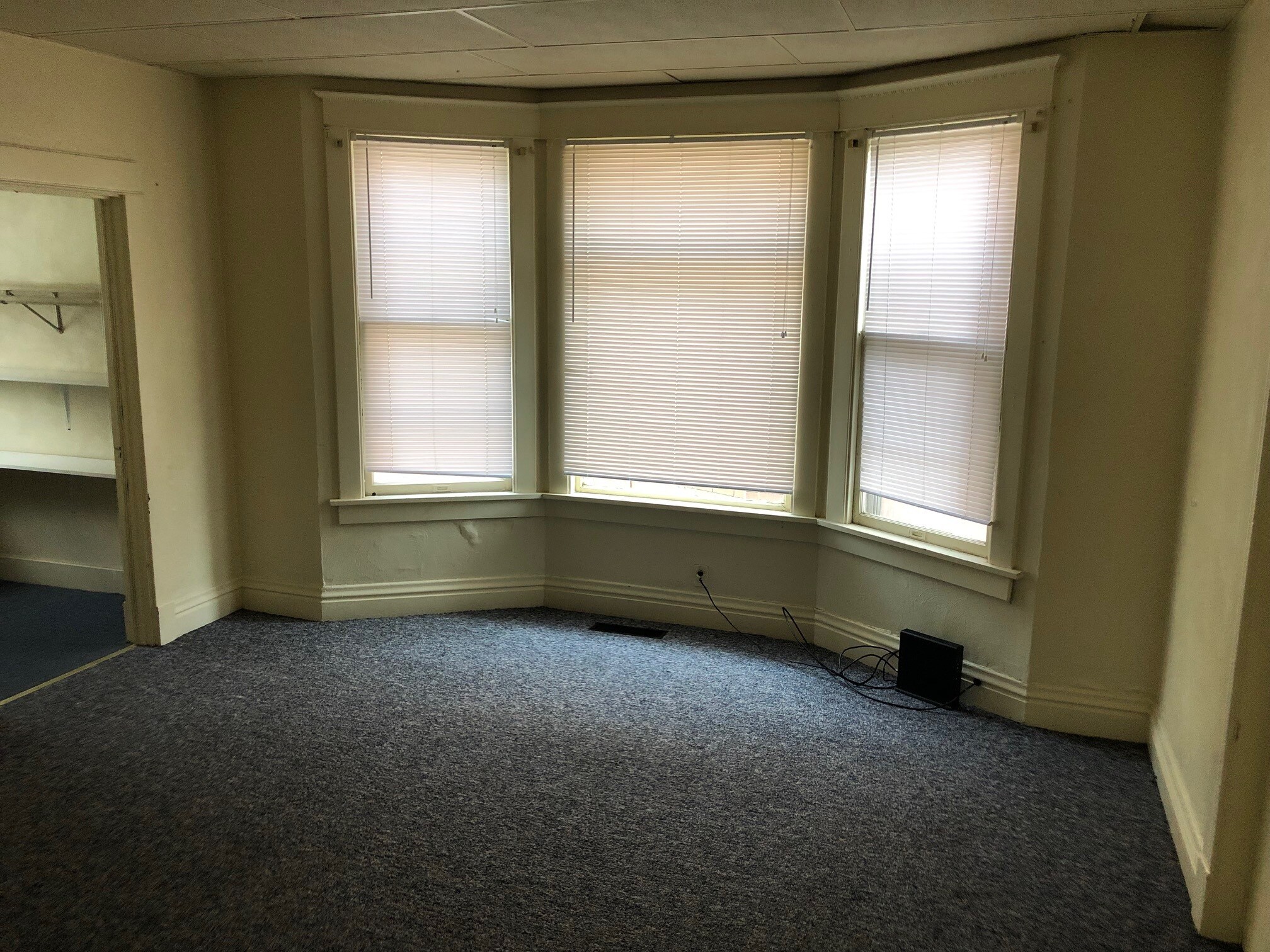 Building Photo - 1607 W Main St