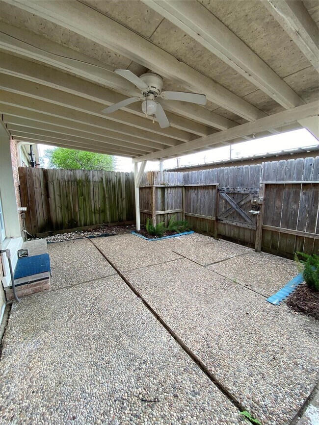 Building Photo - 14551 Misty Meadow Ln