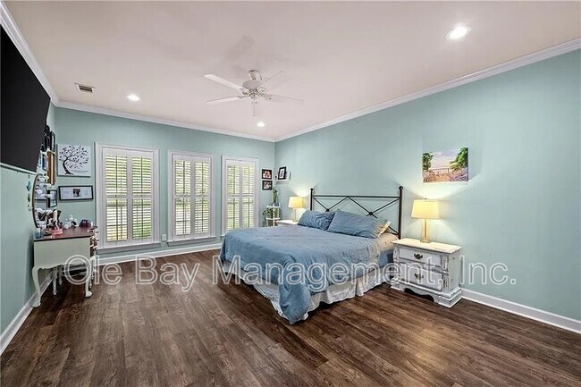 Building Photo - 9791 Aspen Cir