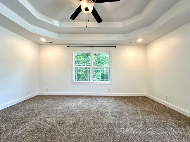 Building Photo - 1040 Harrison Way