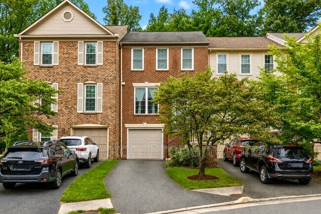 Building Photo - 4267 Fox Lake Dr