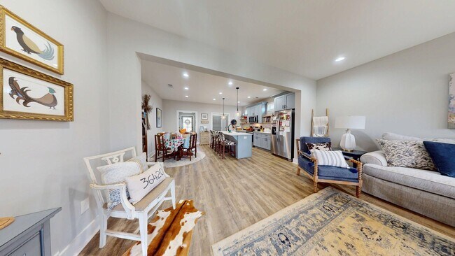 Building Photo - Fox Run Village