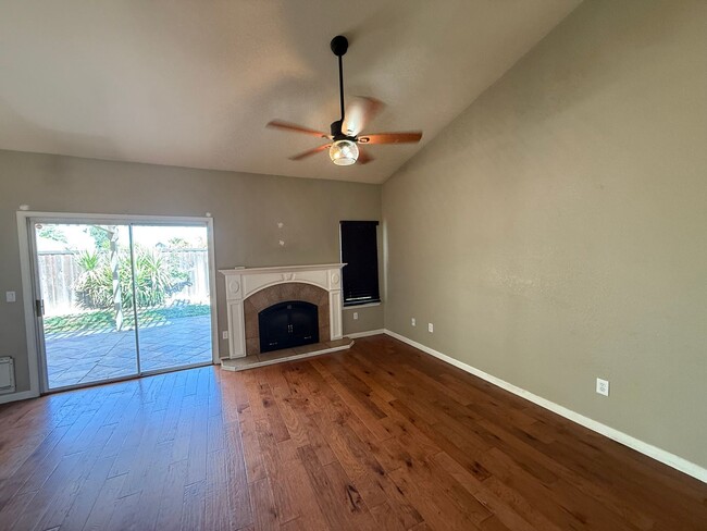 Building Photo - 5604 Adobe Rd