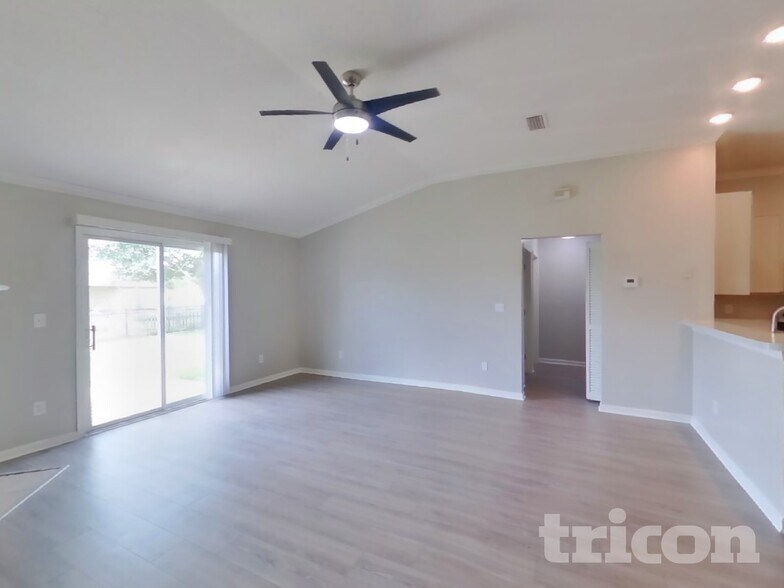 Building Photo - 3208 Ginny Lake Dr