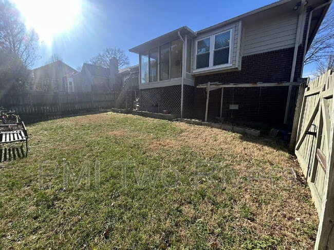 Building Photo - 2820 Chapelwood Dr