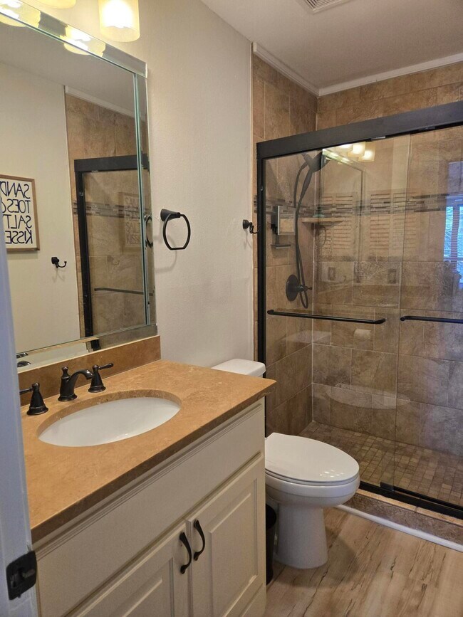 Building Photo - 735 Sandpiper Pl