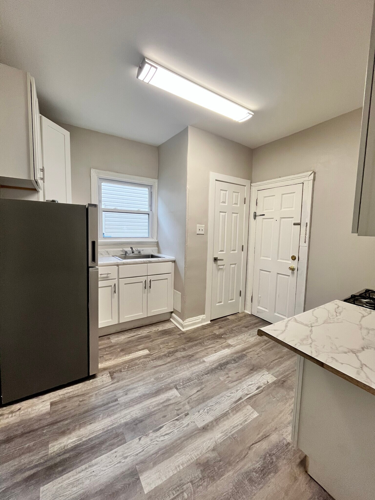 Unit 4 - 6 Jordan Ave