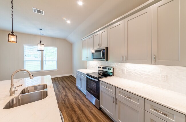 Building Photo - 106 Koele Ct