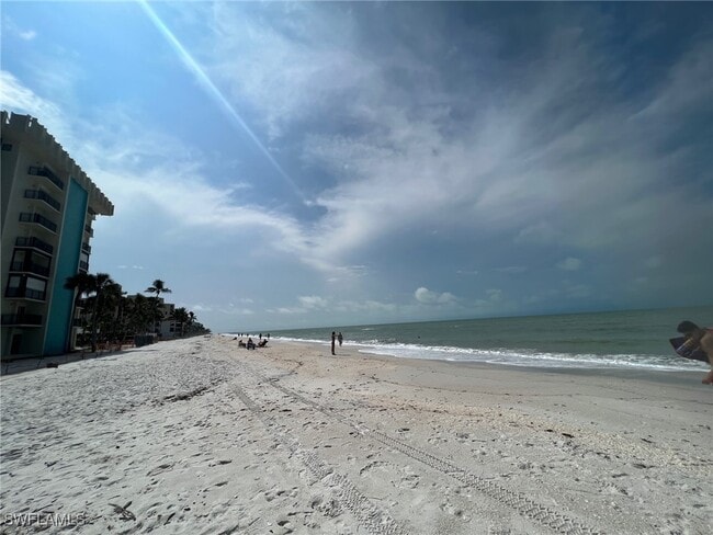 Primary Photo - 3420 Gulf Shore Blvd N