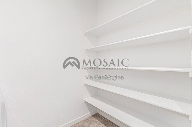Building Photo - 8821 W Agora Ln