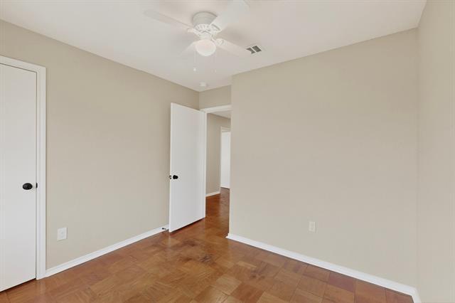 Building Photo - 2506 Hillsboro Ave