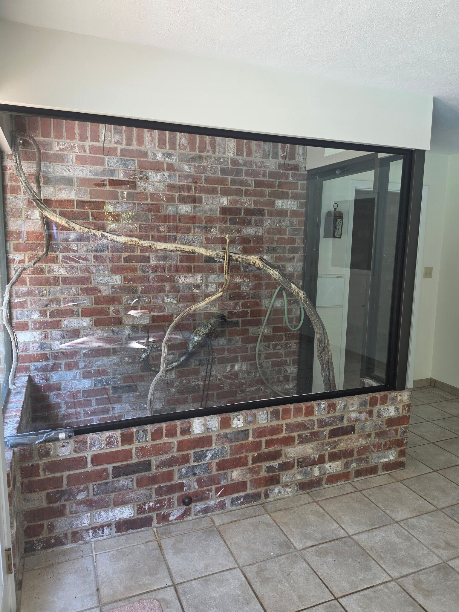 Building Photo - 307 Lakeside Dr