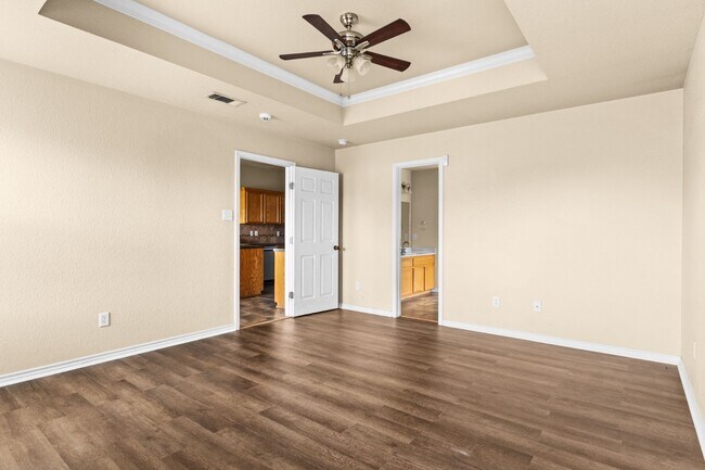 Building Photo - 411 Atlas Ave