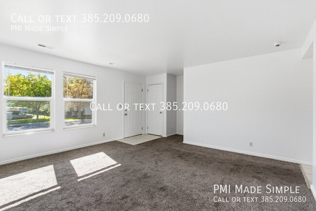 Building Photo - 755 E 950 S St