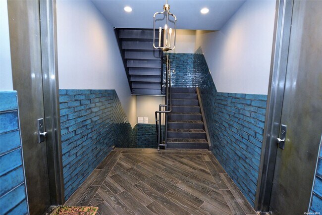 Building Photo - 48-54-54 46th St