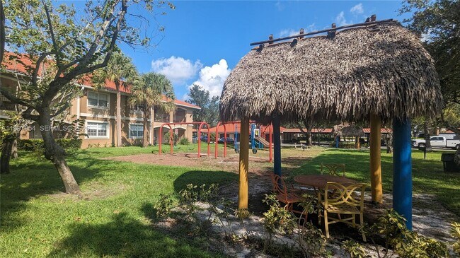 Building Photo - 151 SW 117th Ave