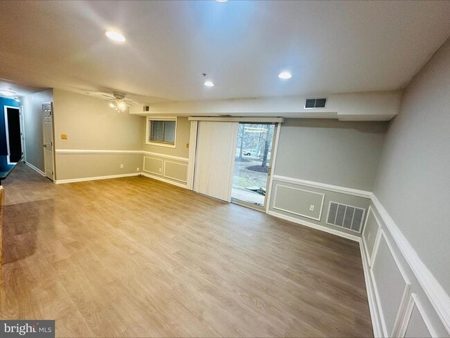 Building Photo - 1101 Primrose Ct